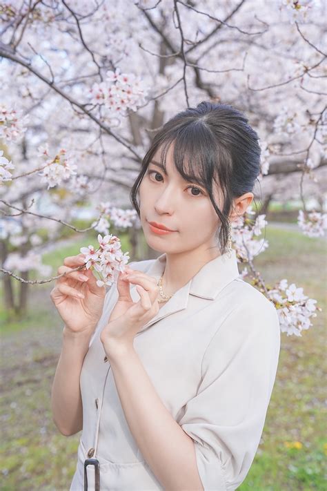 Kusunoki Erisa .